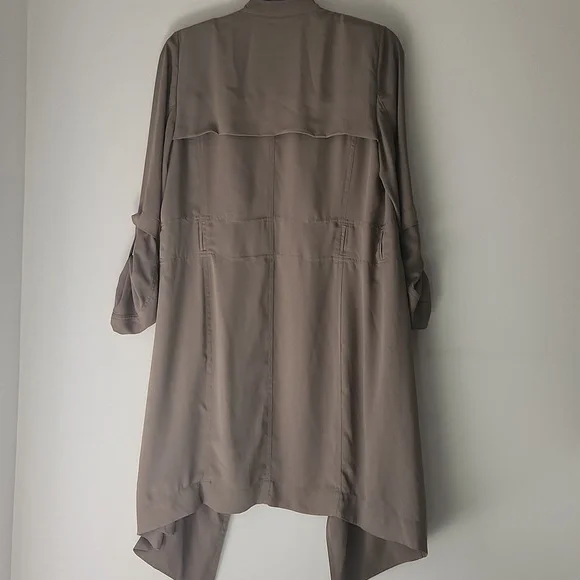 Babaton Quincey Robe - Picture 3 of 4